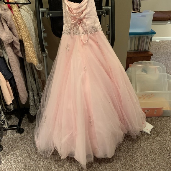 Sweet 16 ball gown - Picture 2 of 3